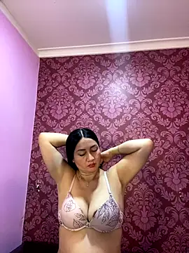 Snapshot of juliana_diaz chatting on November 12, 2025, 11:32 am juliana diaz online show from November 12, 2025, 11:32 am