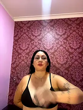 Snapshot of juliana_diaz chatting on November 14, 2025, 11:31 am juliana diaz online show from November 14, 2025, 11:31 am