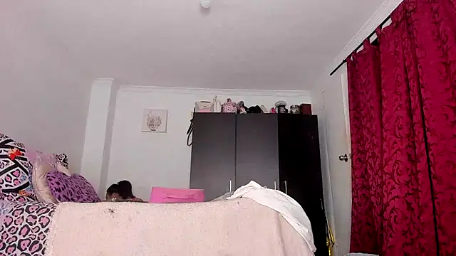 Snapshot of AlondraDiossa03 chatting on January 7, 2025, 9:03 pm AlondraDiossa03 online show from January 7, 2025, 9:03 pm