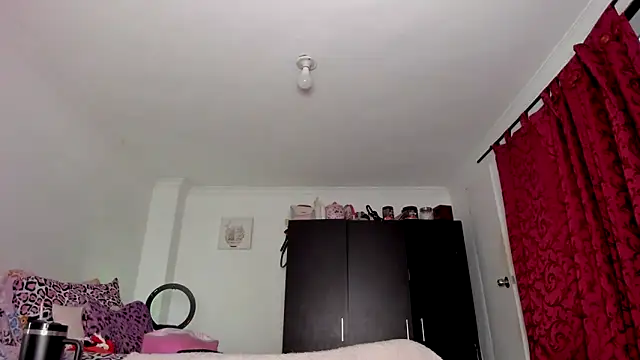 Snapshot of AlondraDiossa03 chatting on January 21, 2025, 8:32 pm AlondraDiossa03 online show from January 21, 2025, 8:32 pm