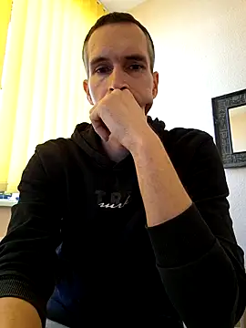 Snapshot of Geiler-boy313 chatting on March 19, 2025, 10:11 am Geiler-boy313 online show from March 19, 2025, 10:11 am