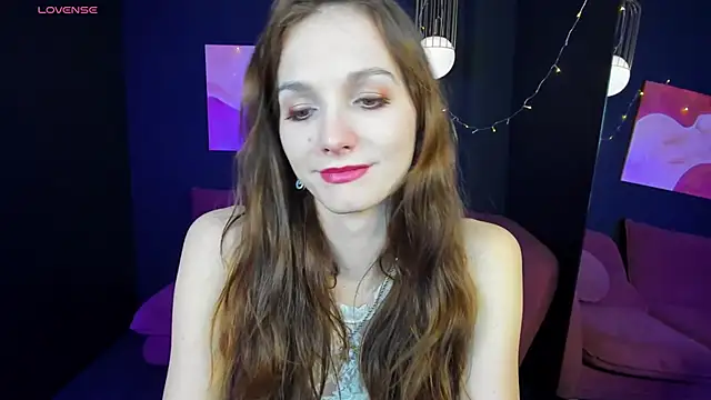 Snapshot of MirandaGlow chatting on February 19, 2025, 12:00 pm MirandaGlow online show from February 19, 2025, 12:00 pm