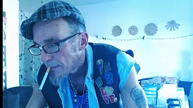 Snapshot of mycock2474u chatting on March 3, 2025, 12:48 am mycock2474u online show from March 3, 2025, 12:48 am