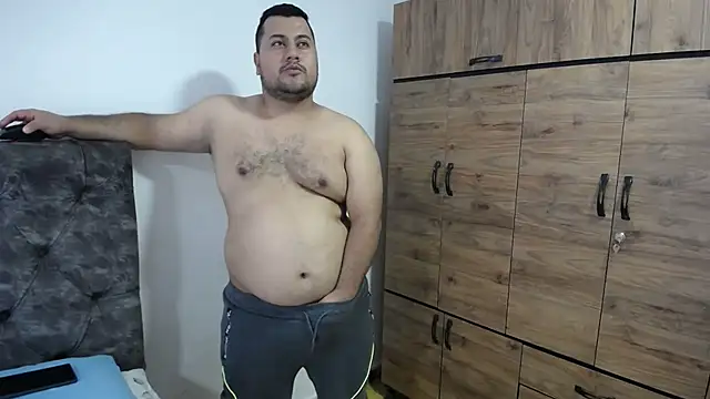 santi hothot online show from November 5, 2025, 7:03 pm