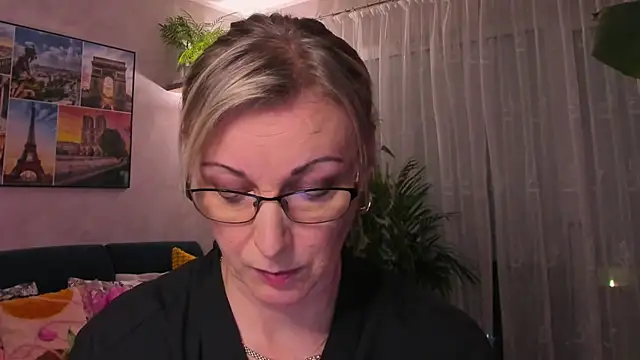 Snapshot of vanessa_chat chatting on February 2, 2025, 5:48 pm vanessa chat online show from February 2, 2025, 5:48 pm