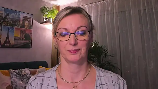 Snapshot of vanessa_chat chatting on February 9, 2025, 8:45 pm vanessa chat online show from February 9, 2025, 8:45 pm