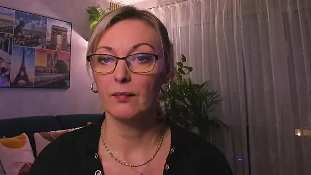 Snapshot of vanessa_chat chatting on February 10, 2025, 6:03 pm vanessa chat online show from February 10, 2025, 6:03 pm