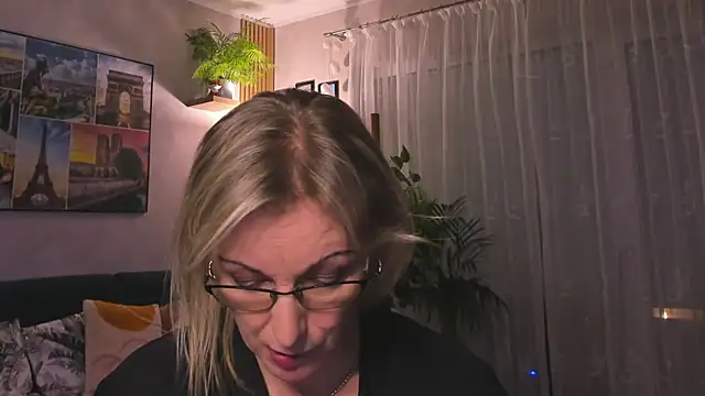 Snapshot of vanessa_chat chatting on February 11, 2025, 6:01 pm vanessa chat online show from February 11, 2025, 6:01 pm