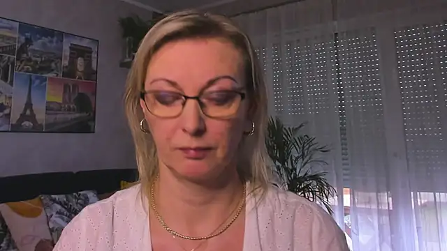 Snapshot of vanessa_chat chatting on February 12, 2025, 2:32 pm vanessa chat online show from February 12, 2025, 2:32 pm