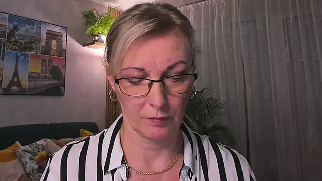 Snapshot of vanessa_chat chatting on February 13, 2025, 6:05 pm vanessa chat online show from February 13, 2025, 6:05 pm