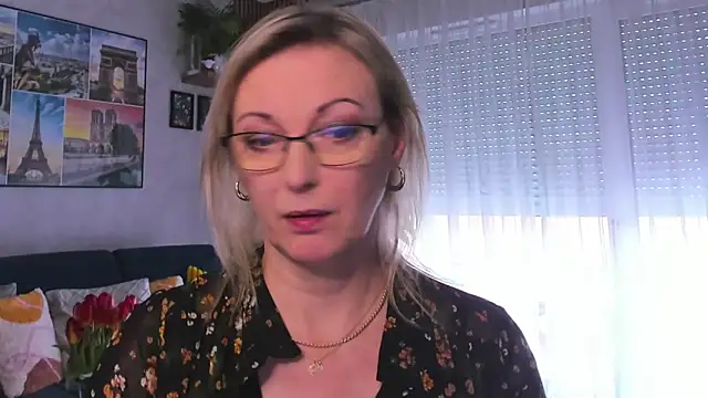 Snapshot of vanessa_chat chatting on February 18, 2025, 2:27 pm vanessa chat online show from February 18, 2025, 2:27 pm