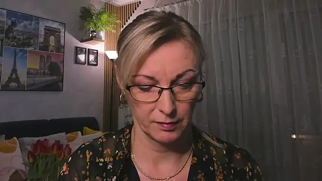 Snapshot of vanessa_chat chatting on February 18, 2025, 5:53 pm vanessa chat online show from February 18, 2025, 5:53 pm