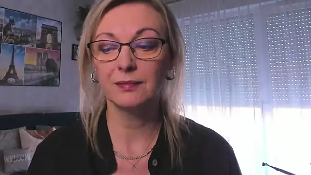 Snapshot of vanessa_chat chatting on March 3, 2025, 2:26 pm vanessa chat online show from March 3, 2025, 2:26 pm