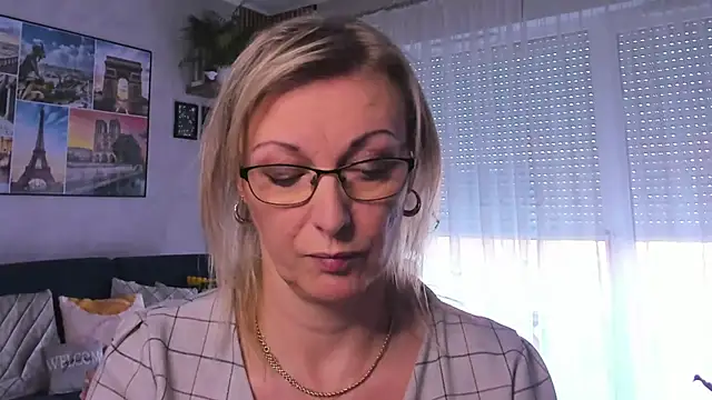 Snapshot of vanessa_chat chatting on March 4, 2025, 2:21 pm vanessa chat online show from March 4, 2025, 2:21 pm