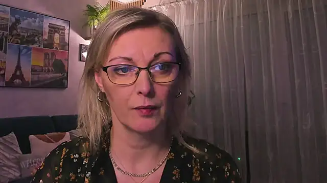 Snapshot of vanessa_chat chatting on March 5, 2025, 5:50 pm vanessa chat online show from March 5, 2025, 5:50 pm