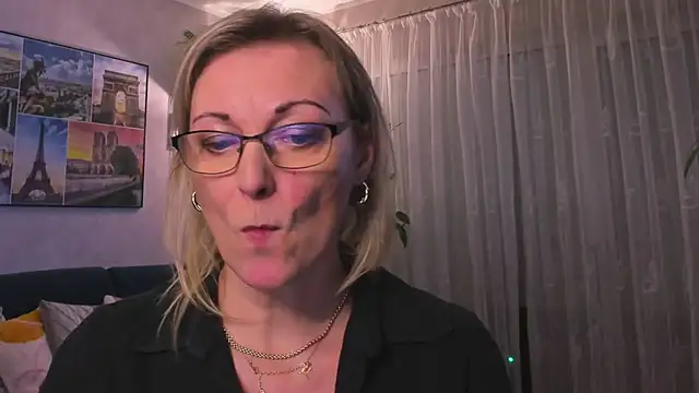 Snapshot of vanessa_chat chatting on March 6, 2025, 5:54 pm vanessa chat online show from March 6, 2025, 5:54 pm