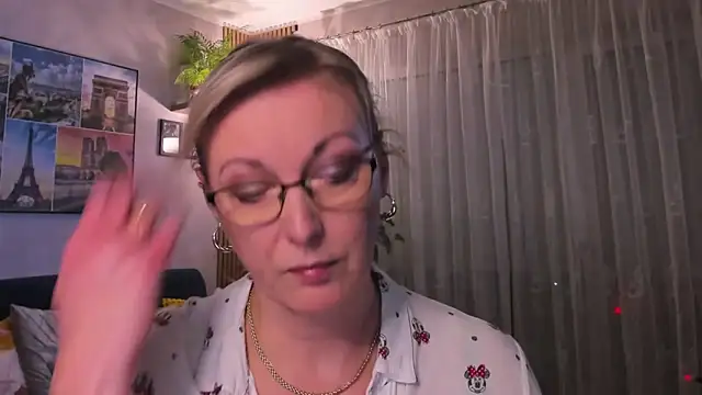 Snapshot of vanessa_chat chatting on March 18, 2025, 5:42 pm vanessa chat online show from March 18, 2025, 5:42 pm