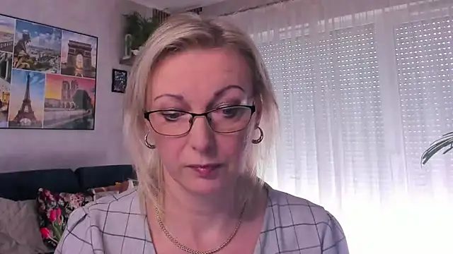 Snapshot of vanessa_chat chatting on March 23, 2025, 7:53 am vanessa chat online show from March 23, 2025, 7:53 am