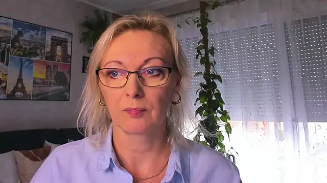 Snapshot of vanessa_chat chatting on September 18, 2025, 1:24 pm vanessa chat online show from September 18, 2025, 1:24 pm