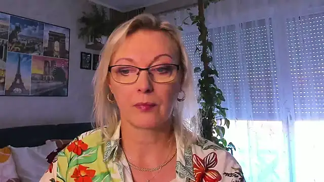 Snapshot of vanessa_chat chatting on September 24, 2025, 1:25 pm vanessa chat online show from September 24, 2025, 1:25 pm