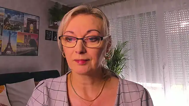 Snapshot of vanessa_chat chatting on October 10, 2025, 6:23 am vanessa chat online show from October 10, 2025, 6:23 am