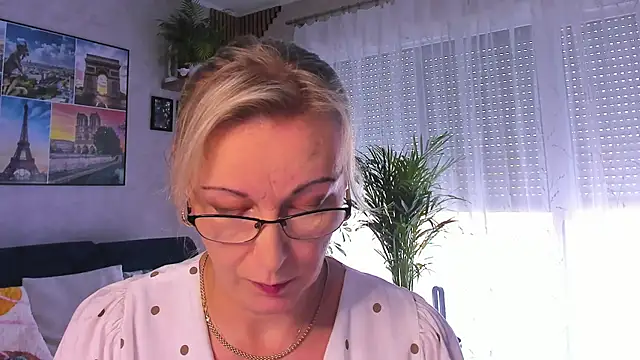 Snapshot of vanessa_chat chatting on October 13, 2025, 1:22 pm vanessa chat online show from October 13, 2025, 1:22 pm