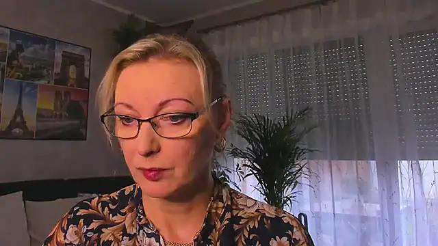 Snapshot of vanessa_chat chatting on October 17, 2025, 6:27 am vanessa chat online show from October 17, 2025, 6:27 am