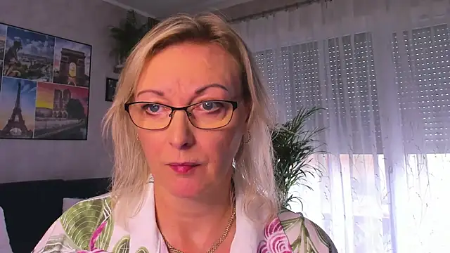 Snapshot of vanessa_chat chatting on October 22, 2025, 1:22 pm vanessa chat online show from October 22, 2025, 1:22 pm