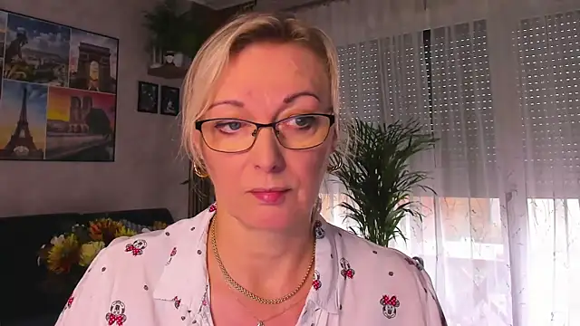 Snapshot of vanessa_chat chatting on October 30, 2025, 2:18 pm vanessa chat online show from October 30, 2025, 2:18 pm