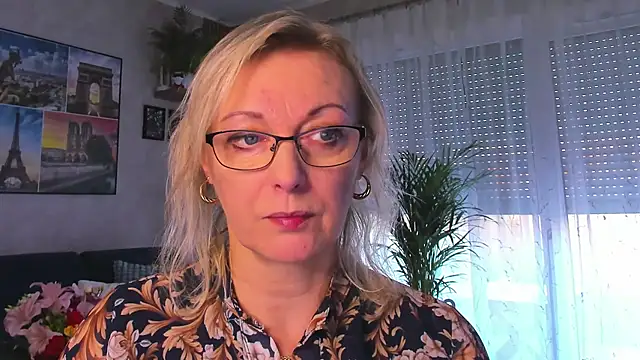 Snapshot of vanessa_chat chatting on November 5, 2025, 2:17 pm vanessa chat online show from November 5, 2025, 2:17 pm