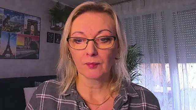 Snapshot of vanessa_chat chatting on November 12, 2025, 2:17 pm vanessa chat online show from November 12, 2025, 2:17 pm