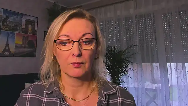 Snapshot of vanessa_chat chatting on November 20, 2025, 2:17 pm vanessa chat online show from November 20, 2025, 2:17 pm