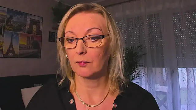 Snapshot of vanessa_chat chatting on November 24, 2025, 2:17 pm vanessa chat online show from November 24, 2025, 2:17 pm