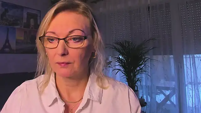 Snapshot of vanessa_chat chatting on November 30, 2025, 2:21 pm vanessa chat online show from November 30, 2025, 2:21 pm