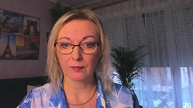 Snapshot of vanessa_chat chatting on December 1, 2025, 2:22 pm vanessa chat online show from December 1, 2025, 2:22 pm