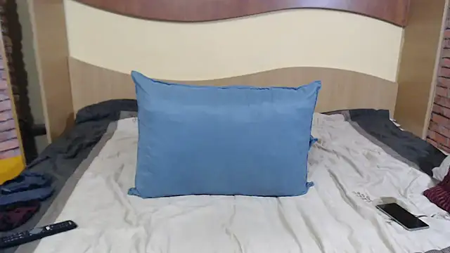 Snapshot of EvelyneFlirtyMilf chatting on March 14, 2025, 8:42 am EvelyneFlirtyMilf online show from March 14, 2025, 8:42 am