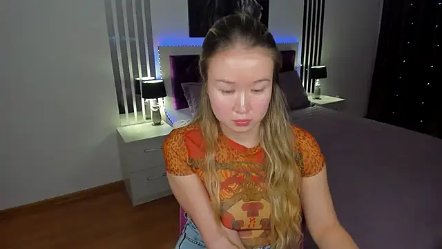 PollyOcean online show from September 11, 2025, 10:15 am