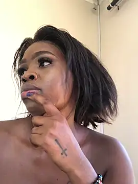 LuciousLips96 online show from January 28, 2025, 10:02 am