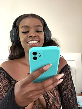 LuciousLips96 online show from February 26, 2025, 7:42 am