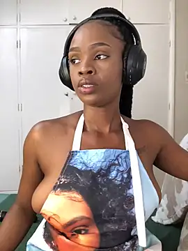 LuciousLips96 online show from October 4, 2025, 11:08 am