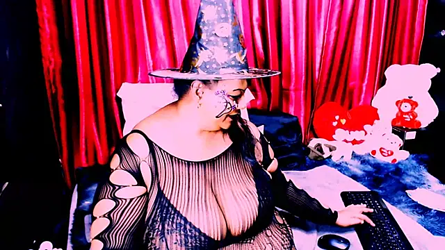 Snapshot of indian_ruby chatting on October 31, 2025, 10:27 am indian ruby online show from October 31, 2025, 10:27 am