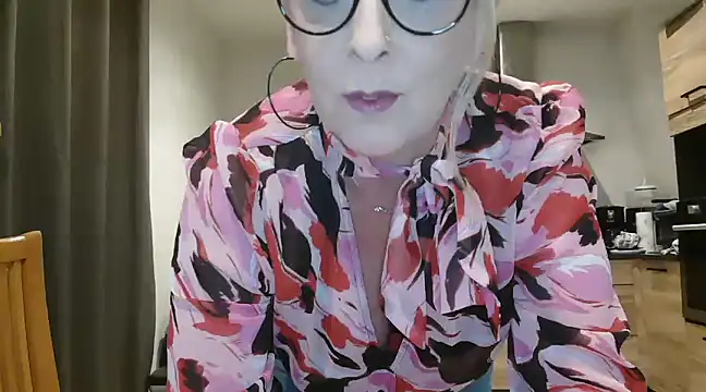 Snapshot of lilie69 chatting on January 28, 2025, 6:07 pm lilie69 online show from January 28, 2025, 6:07 pm