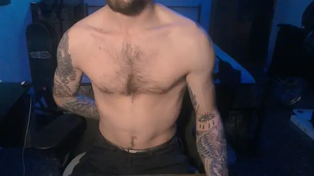 Snapshot of SexxxyLouis chatting on January 19, 2025, 6:32 pm SexxxyLouis online show from January 19, 2025, 6:32 pm