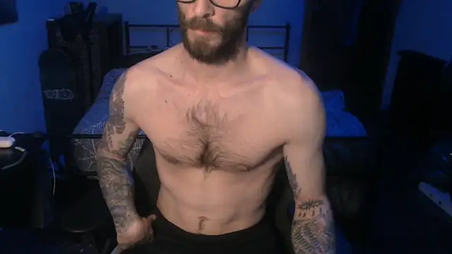 Snapshot of SexxxyLouis chatting on January 21, 2025, 1:22 pm SexxxyLouis online show from January 21, 2025, 1:22 pm