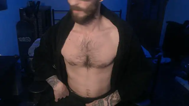 Snapshot of SexxxyLouis chatting on January 22, 2025, 1:53 pm SexxxyLouis online show from January 22, 2025, 1:53 pm