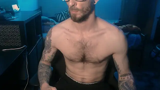 Snapshot of SexxxyLouis chatting on February 21, 2025, 6:59 pm SexxxyLouis online show from February 21, 2025, 6:59 pm