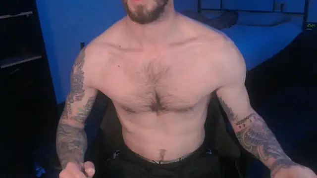 Snapshot of SexxxyLouis chatting on March 7, 2025, 1:29 pm SexxxyLouis online show from March 7, 2025, 1:29 pm