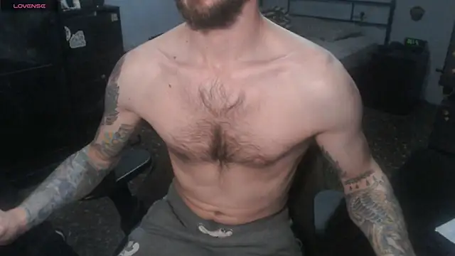 SexxxyLouis online show from December 17, 2025, 8:37 pm