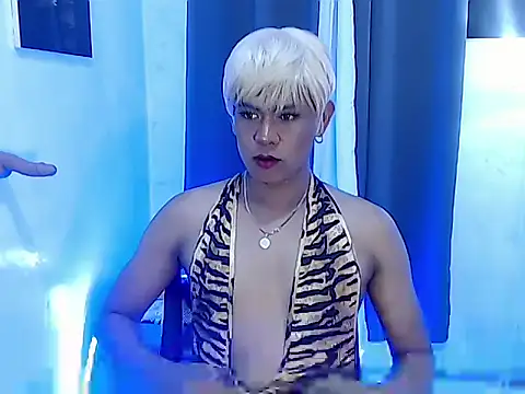 Snapshot of perfaXUK chatting on September 10, 2025, 8:31 pm perfaXUK online show from September 10, 2025, 8:31 pm