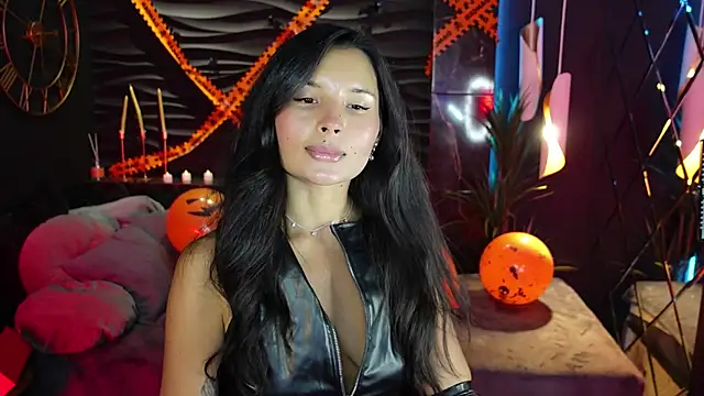 Snapshot of ErikaSoft chatting on October 29, 2025, 1:35 pm ErikaSoft online show from October 29, 2025, 1:35 pm